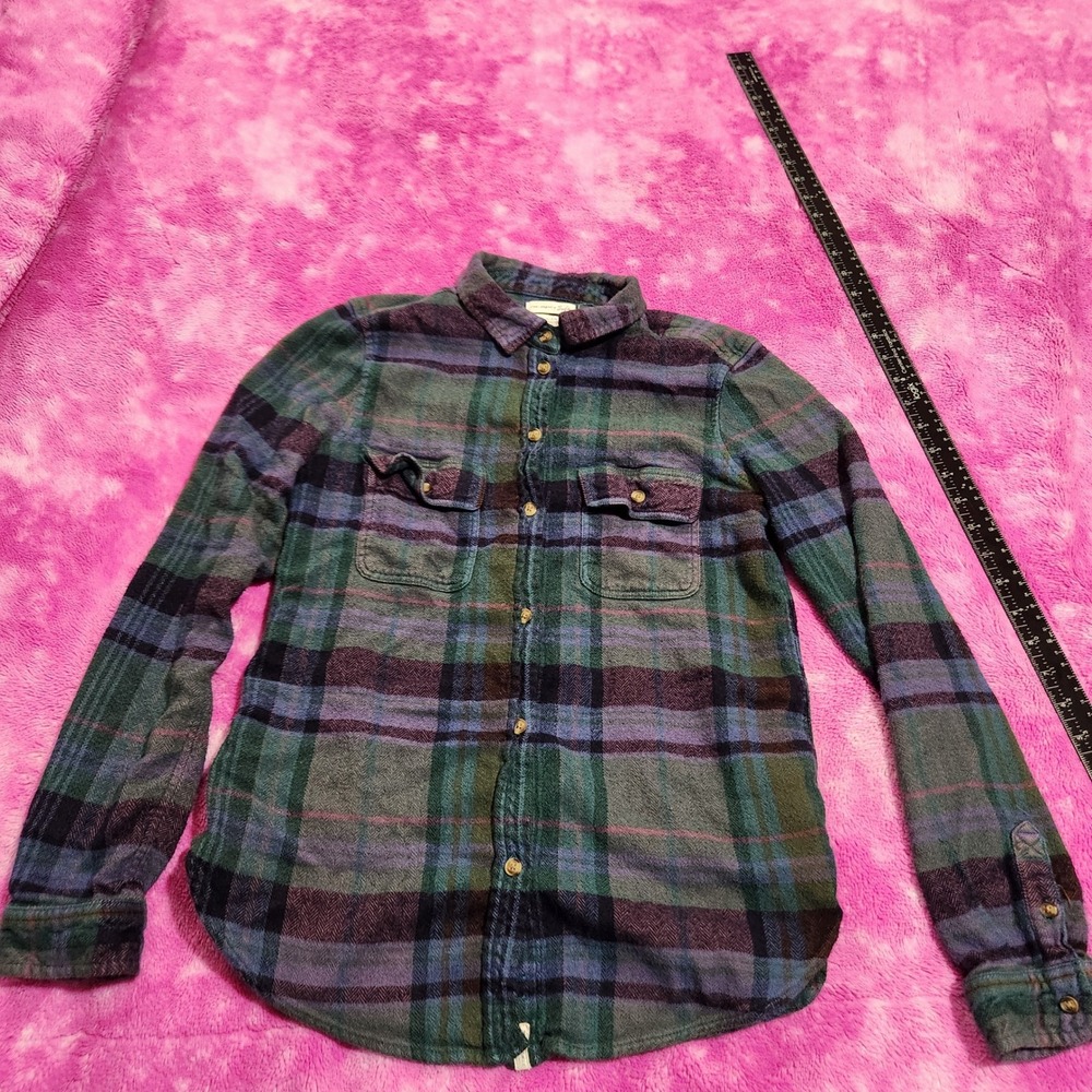 American Eagle Flannel Shirt Men's Medium Classic Fit Plaid‎ Button Up winter